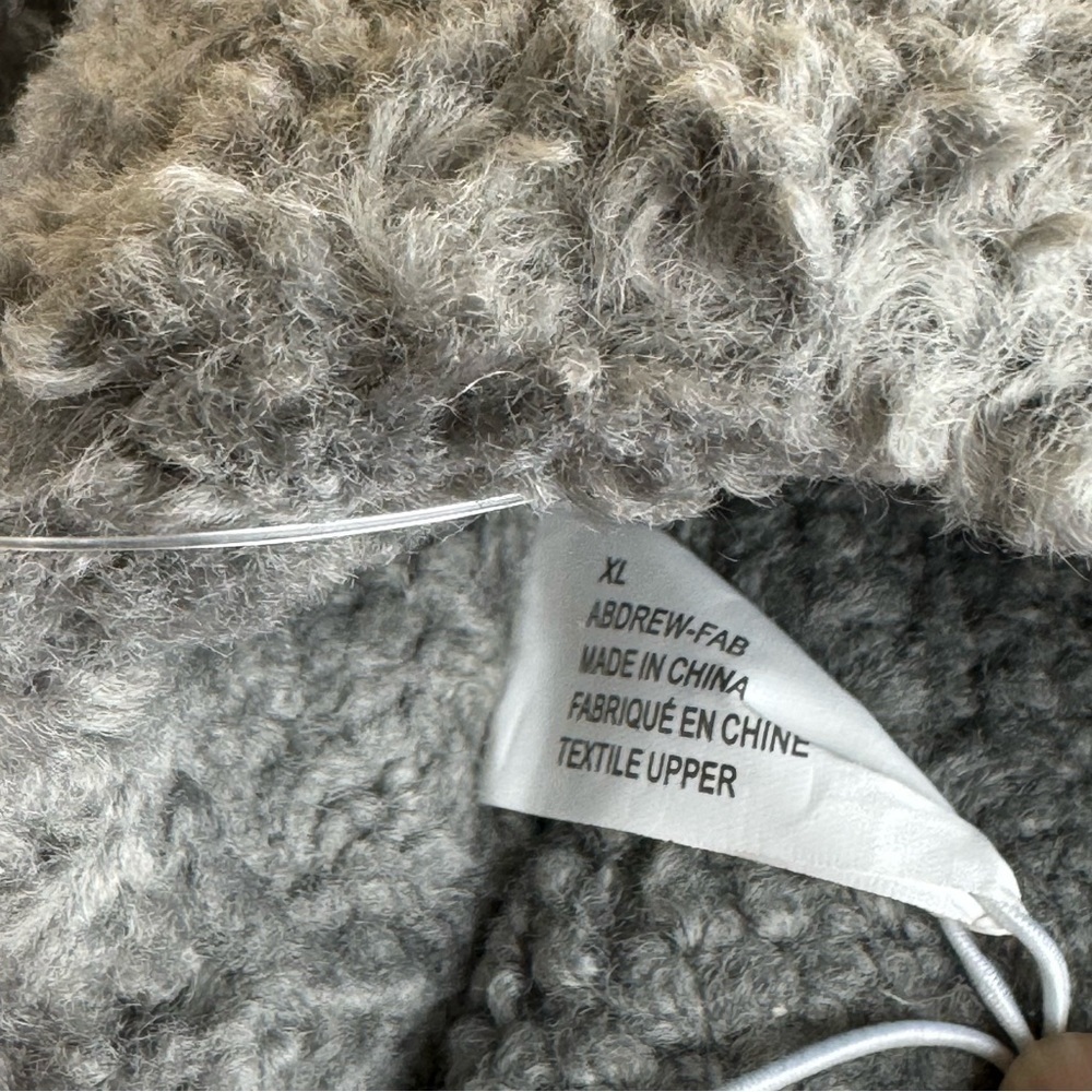 NEW Abound Drew Faux Fur Scuff Slipper in grey - Picture 10 of 12
